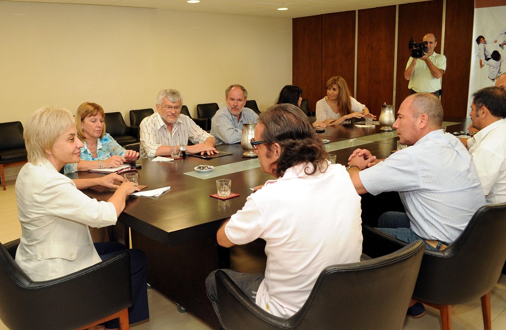 [FOTO%25205%255B4%255D.jpg]