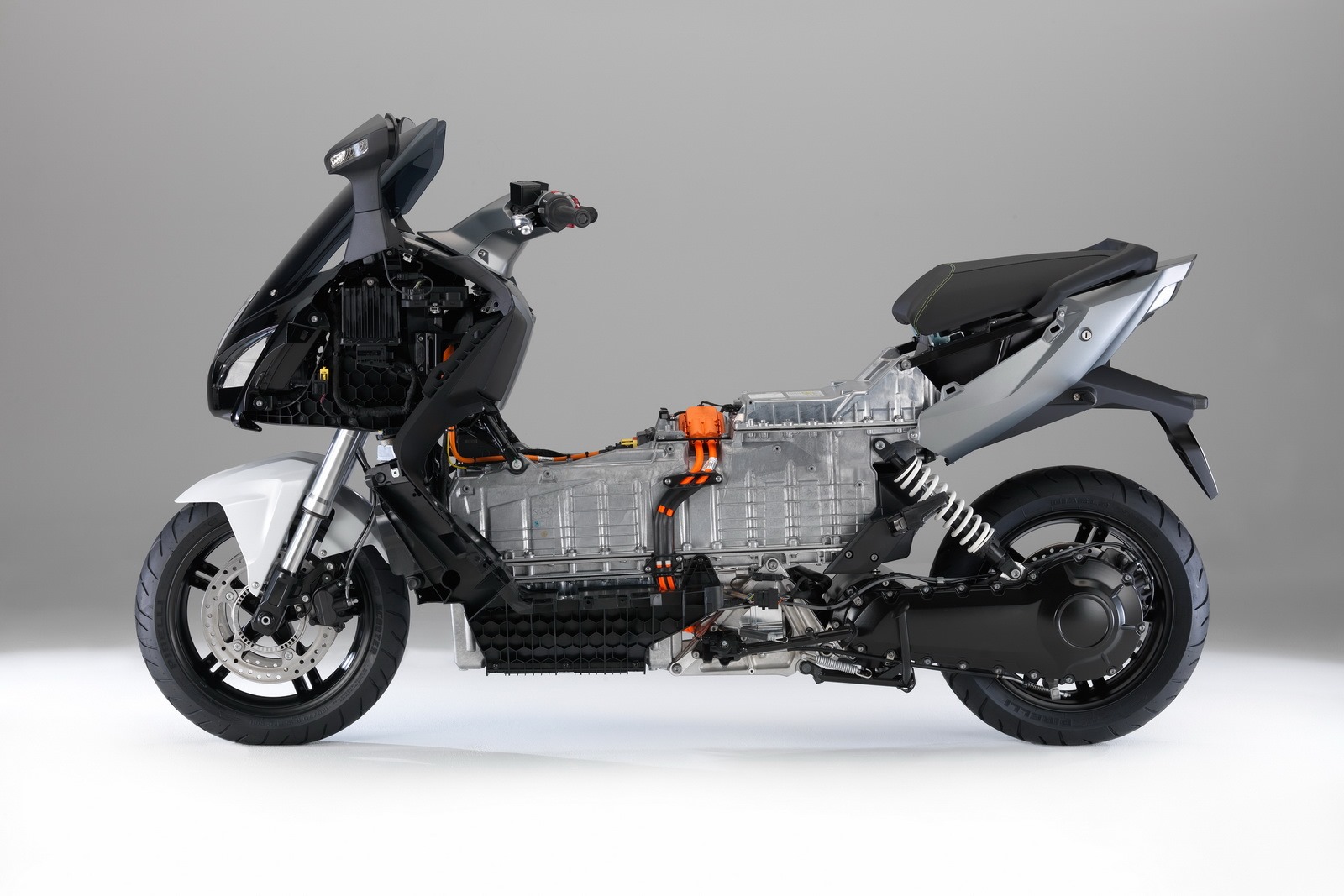 [BMW-Electric-Scooter-56%255B4%255D.jpg]