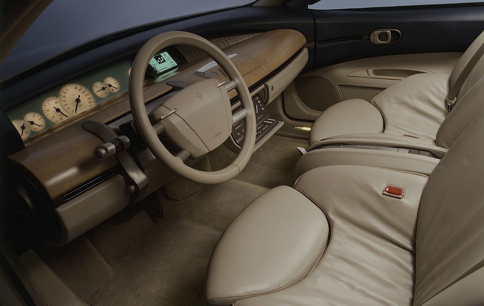 [renault-initiale-concept-1322281274-11531%255B2%255D.jpg]