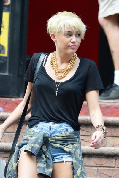 Miley Cyrus New Short Hair Styles