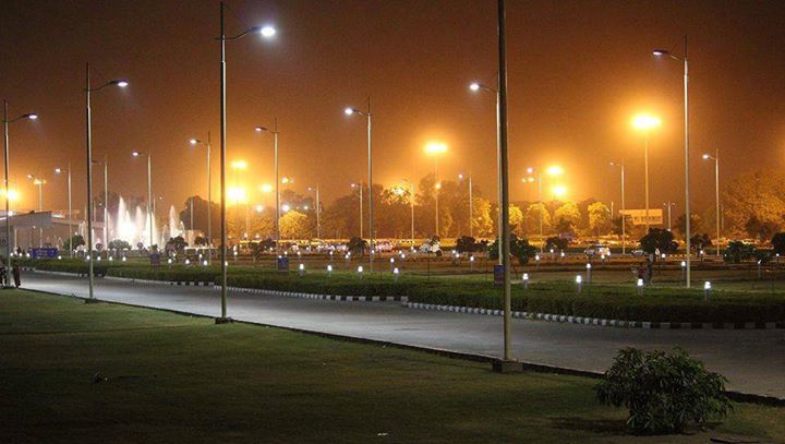 DiD You Know?: Amazing Ahmedabad's Night Life..