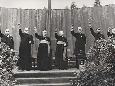 sacerdotes franquistas