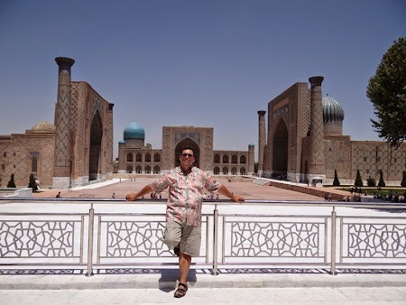 17. Registan, piata centrala din Samarkand.JPG