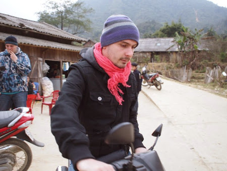 Doi romani si-un tricolor in jurul lumii: Stefan in Sapa, Vietnam