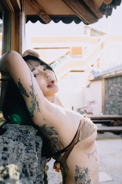 Jeon Bo-Yeon (전보연) Toilet Girl