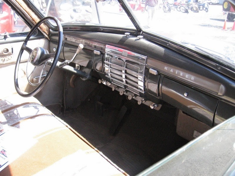 [IMG_8422-1948-Kaiser-4-Door-Sedan-at%255B2%255D.jpg]