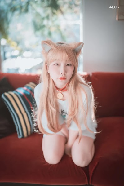 DJAWA Photo – Yeri “My Cat is a Kawaii Girl