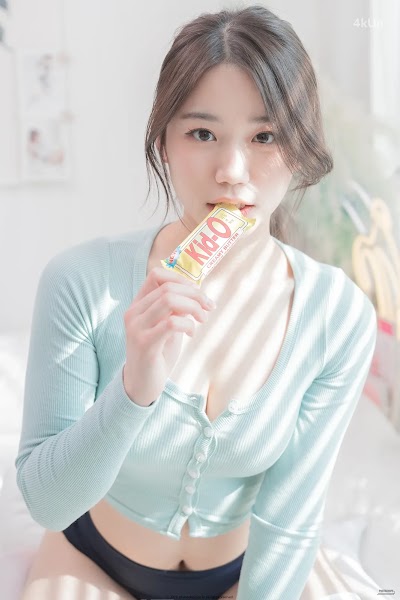 PhotoChips Vol.85 No.1 Hyeseong