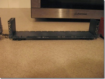 IMG_5073 Northern Pacific Bulkhead Flatcar #67048 (Model Die Casting-Walthers Kitbash) on January 20, 2007