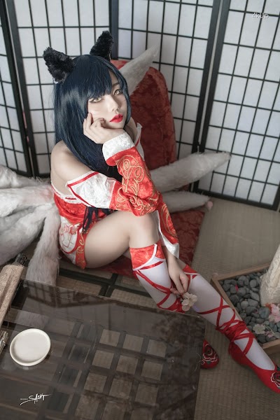 SAINT Photolife – Yuna & Ahri