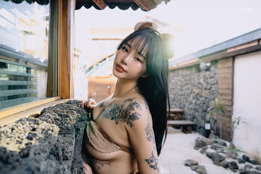 Jeon Bo-Yeon (전보연) Toilet Girl