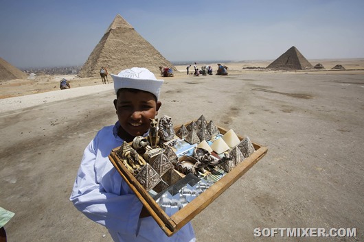 Egypt_tourism_pyramides