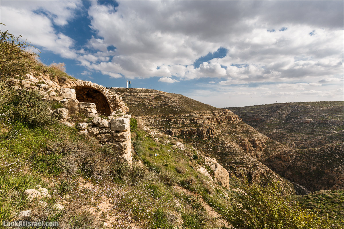 LookAtIsrael.com - Ущелья Харитона и Суккийская лавра в ущелье Ткоа | Wadi Tekoa and Hariton Cave | נחל תקוע מערת חריטון