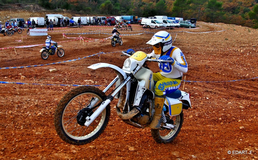 Photos d'un enduro qui eu lieu à Flassan sur Issole-TEST