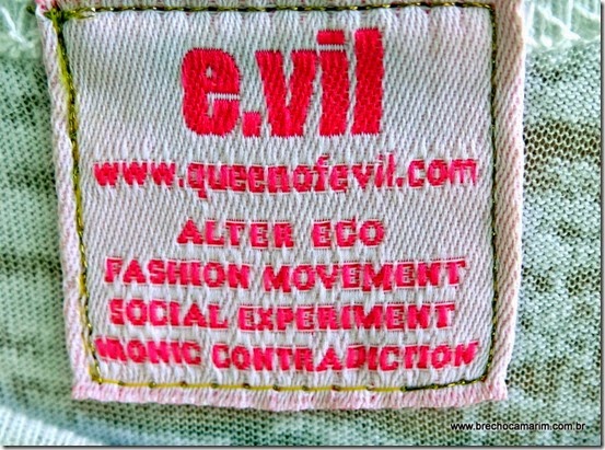 camiseta Evil Brecho Camarim-004