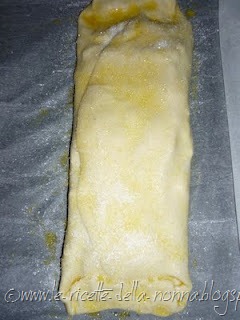 [Strudel%2520di%2520mele%2520con%2520marmellata%2520di%2520susine%2520%25283%2529%255B7%255D.jpg]