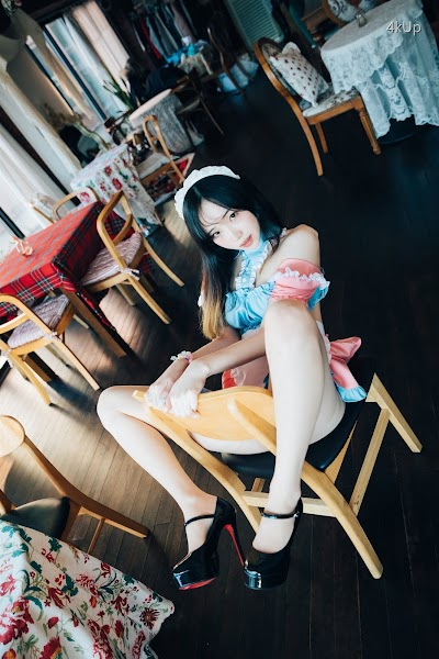 [Loozy] Bambi (밤비) Cafe Alba
