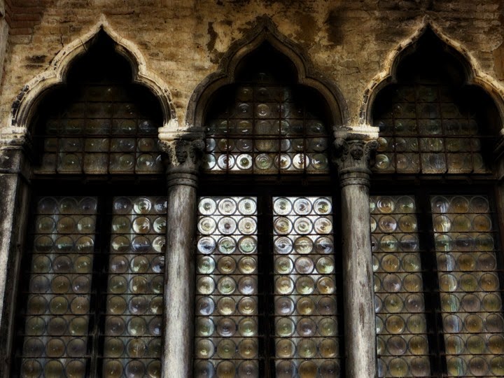 Palazzo Fortuny, dettaglio finestre