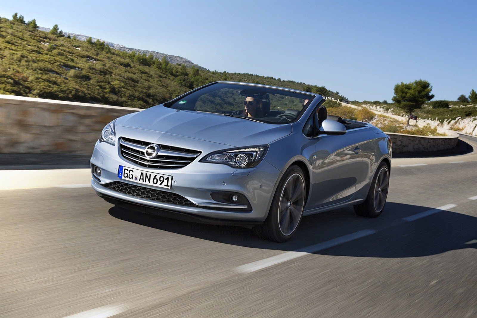 [Opel-Cascada-Turbo-1%255B3%255D.jpg]