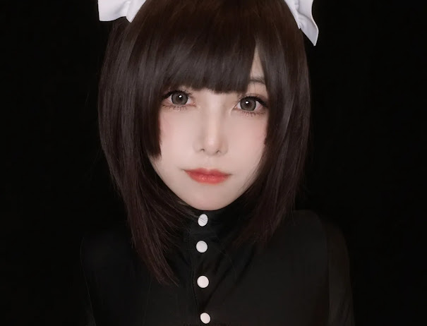 Coser@蜜汁猫裘 Vol.088 歪萌高叉女仆自拍