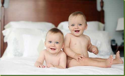 Twins-Cute-Baby-Pictures-1-4