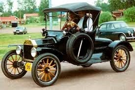 [1915_Ford_Model_T_Runabout3.jpg]