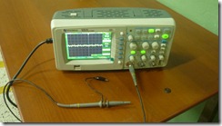 Usando este osciloscopio se puede realizar mediciones eléctricas muy precisas
