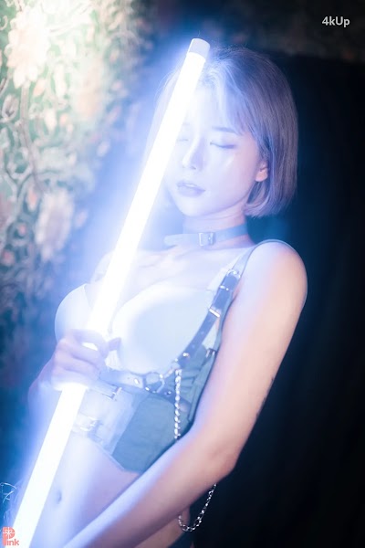 [PINK] U.Hwa (은유화) Secret Present No.02