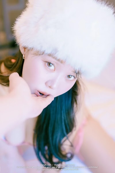 [Lilynah] LW089 Inah (이나) Vol.37 Knee Socks & Bikini