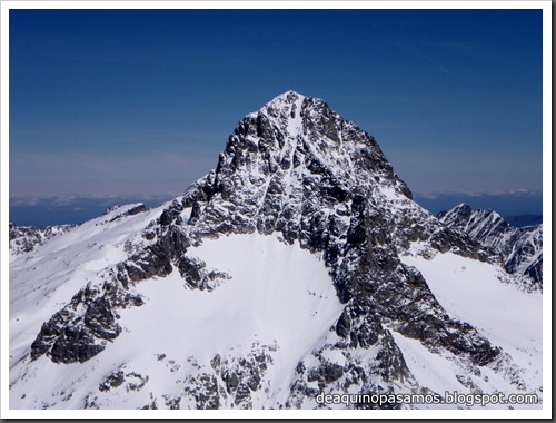 Arista NO y Descenso Cara Oeste con esquís (Pico de Arriel 2822m, Arremoulit, Pirineos) (Isra) 9436