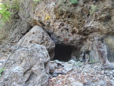इस गुफा में आज भी शिव का पूजन करते हैं अश्वत्थामा!  While still worshiped Shiva in the cave
Ashwatthama! 