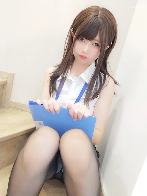 Coser@NAGISA魔物喵 [Fantia] – 仕事中～