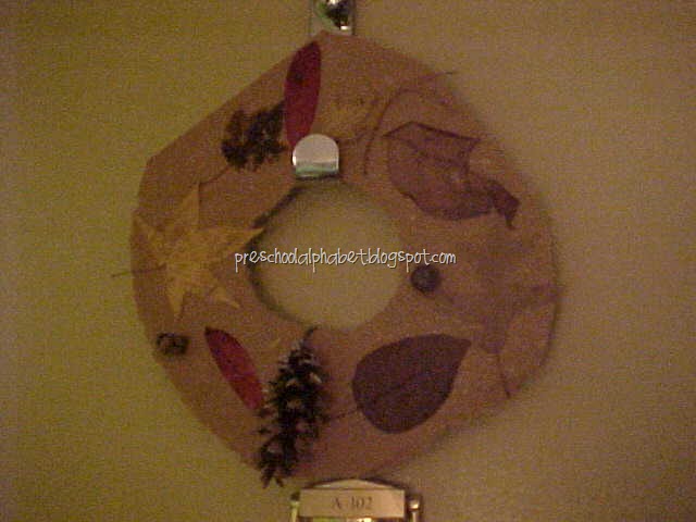 [autumn-wreath3.jpg]