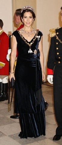 [918DD93597C3F1CE179694A29DA153.jpg]