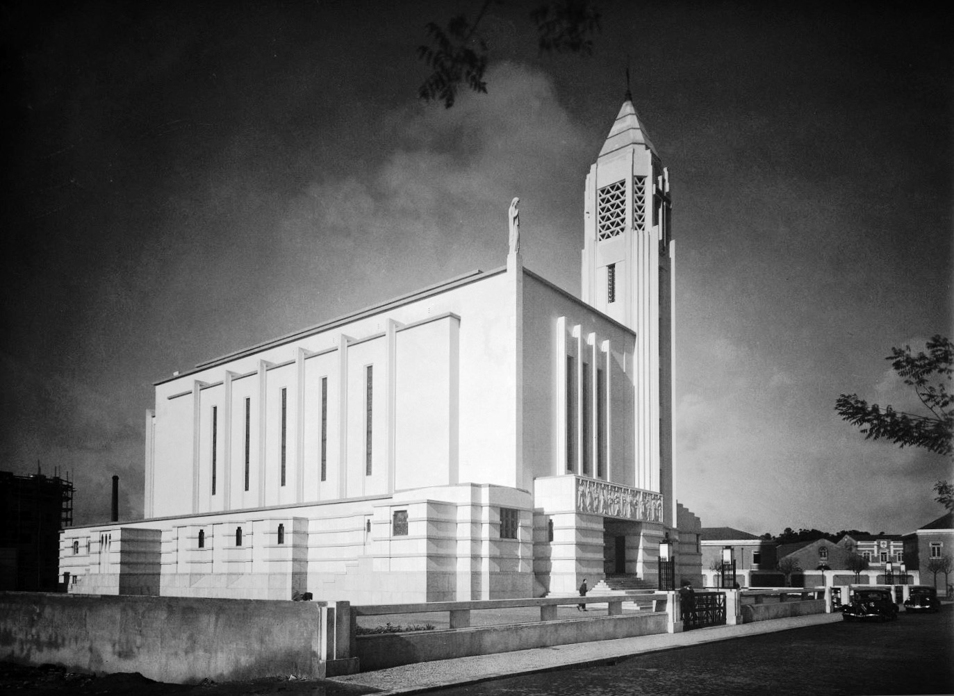 [1938-Igreja-de-Nossa-Senhora-de-Ftim.jpg]
