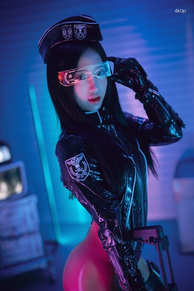 DJAWA Photo – Booty Queen Naughty Operators (Ver.A+B)