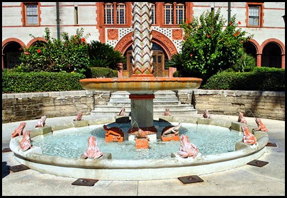 07d - Flagler College - Frog and Turtle Fountain