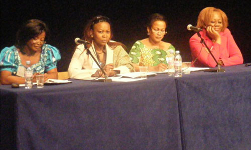 Les femmes congolaises réfléchissant sur les enjeux démocratiques (Ph. Arch. www.direct.cd)