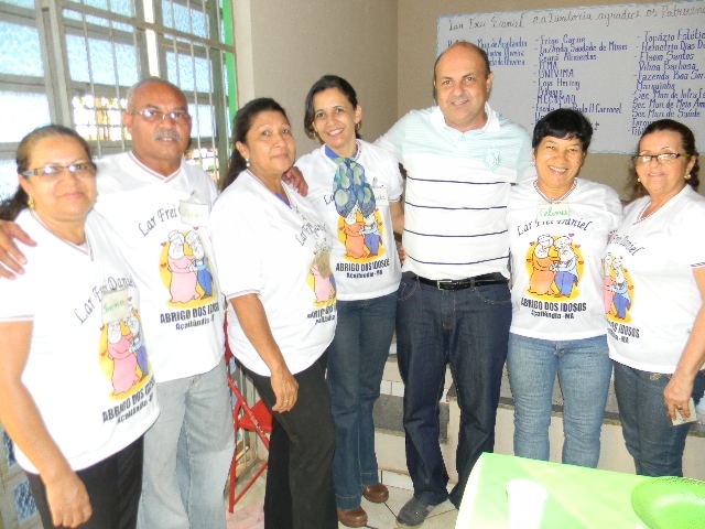 [Feijoada%2520no%2520Abrigo%2520dos%2520Idosos%255B4%255D.jpg]