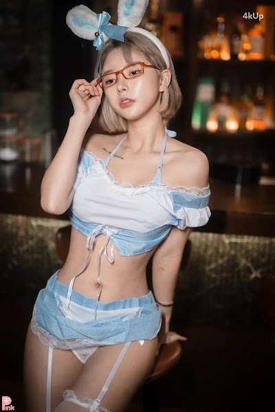 [PINK] U.Hwa (은유화) Secret Present No.02