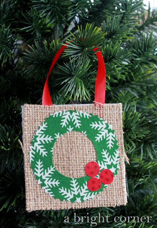 [burlap-ornament-wreath-5504.jpg]