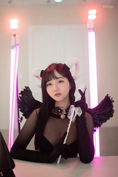 [PINK] Han Jina (한지나) Succubus