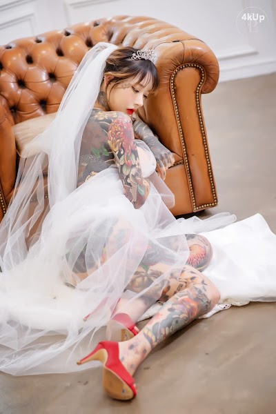 SAINT Photolife – YoKo Vol.01 & Cat Bride