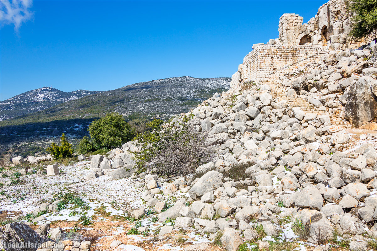 LookAtIsrael.com - Снег в крепости Нимрод, Израиль | Snow in Nimrod fortress, Israel | שלג במבצר נמרוד