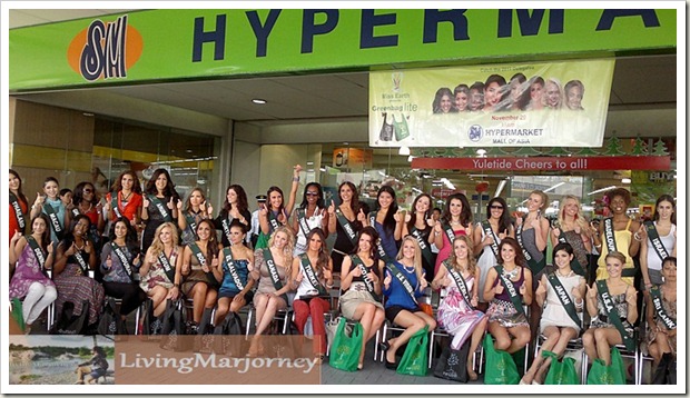 Miss Earth 2011 Delegates at SM Hypermarket