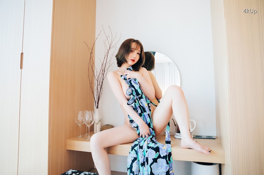 [Loozy] Son Ye-Eun (손예은) Lover in Hotel