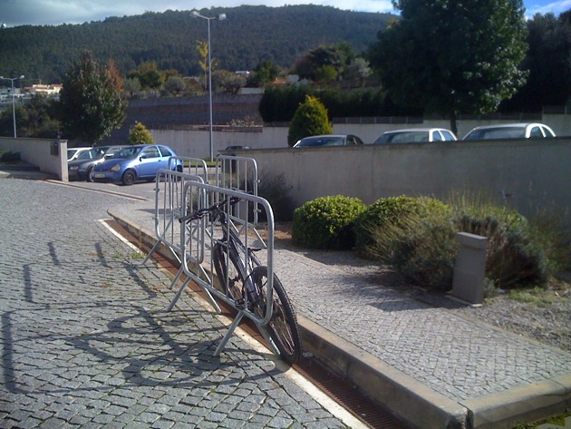 Estacionamento bici 056