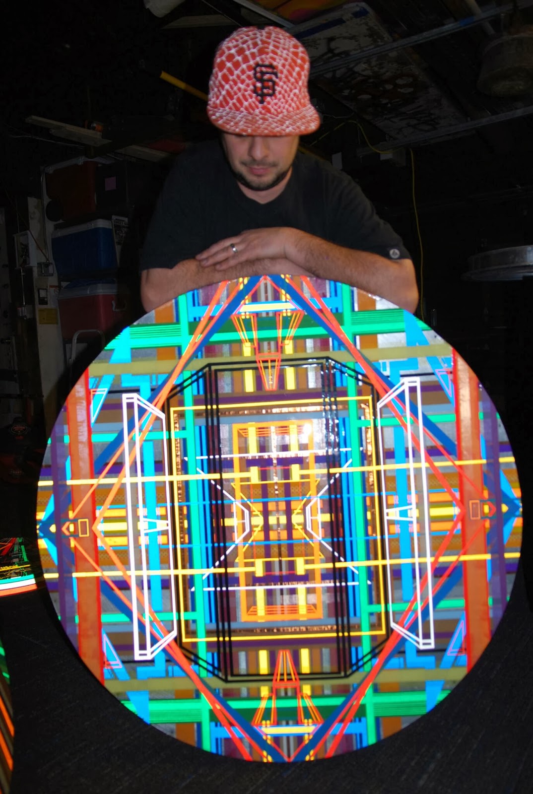 TAPED METAL CANVAS In the works,,, round metal canvas