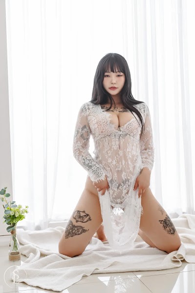 SAINT Photolife – Jeon Bo-Yeon (전보연) Vol.07 Leopard & Red Kimono
