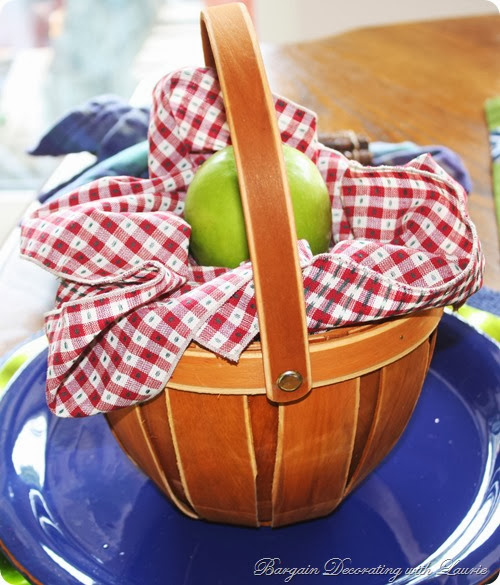 Dinner in a Basket-Bargain Decorating with Laurie